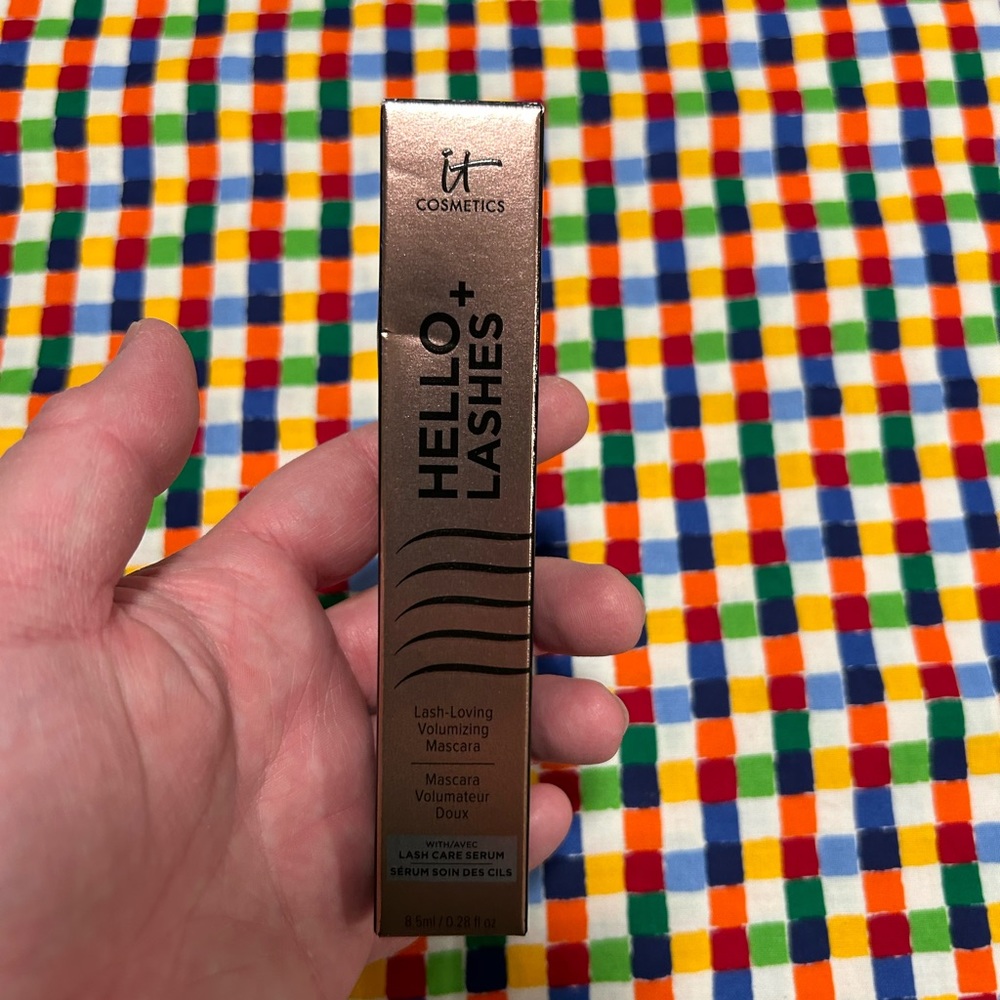 It cosmetics hello + lashes smudge black